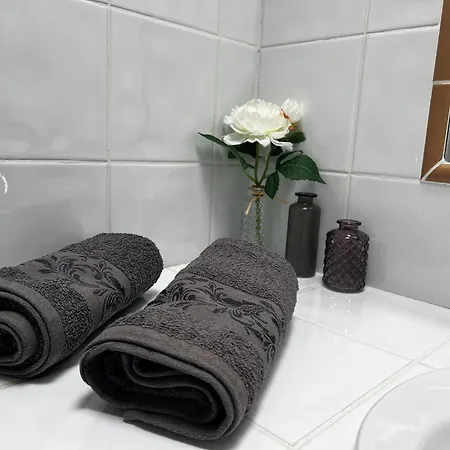 Le Clos Des Songes. Couette-café 3*