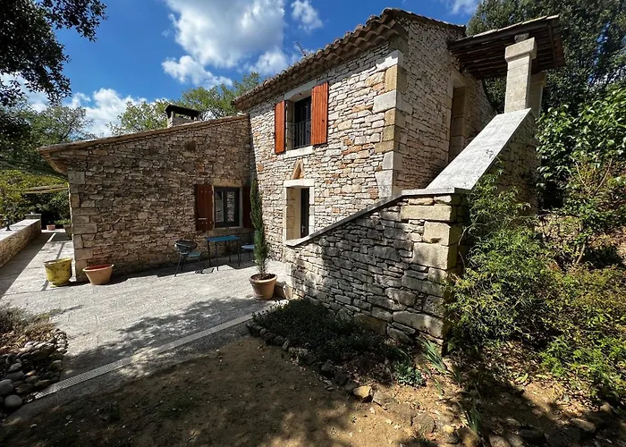 Alojamento de Acomodação e Pequeno-almoço Le Clos Des Songes. 3*