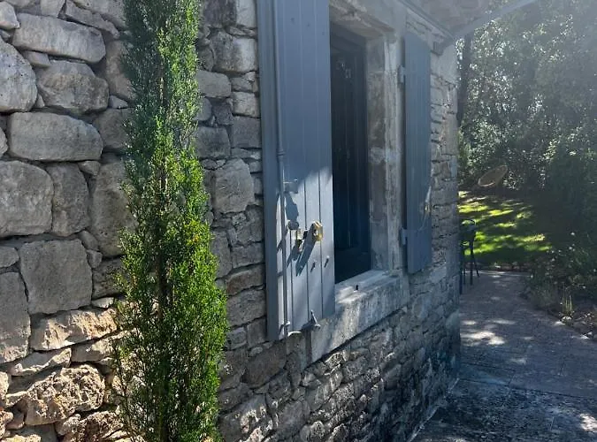 Le Clos Des Songes. Saint-Christol-de-Rodieres